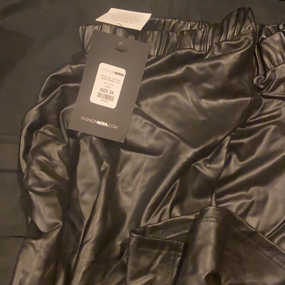 Fashionova stacked leather leggings - Picture 2 of 2